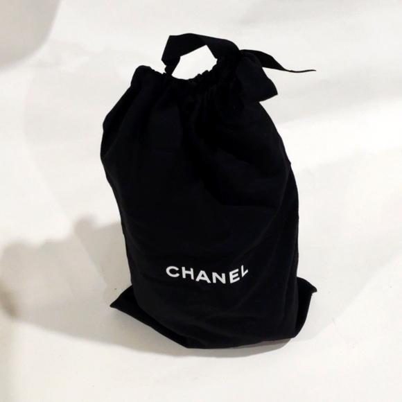 CHANEL Black Storage Dust Bag – Drawstring 7.5x12'', Small, Looks New for Women - Picture 3 of 8